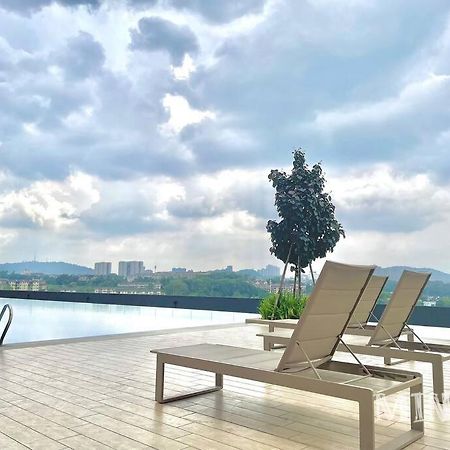 Netizen Near Mrt Couple Balcony Suite #31 Kampong Bukit Dukong Eksteriør bilde